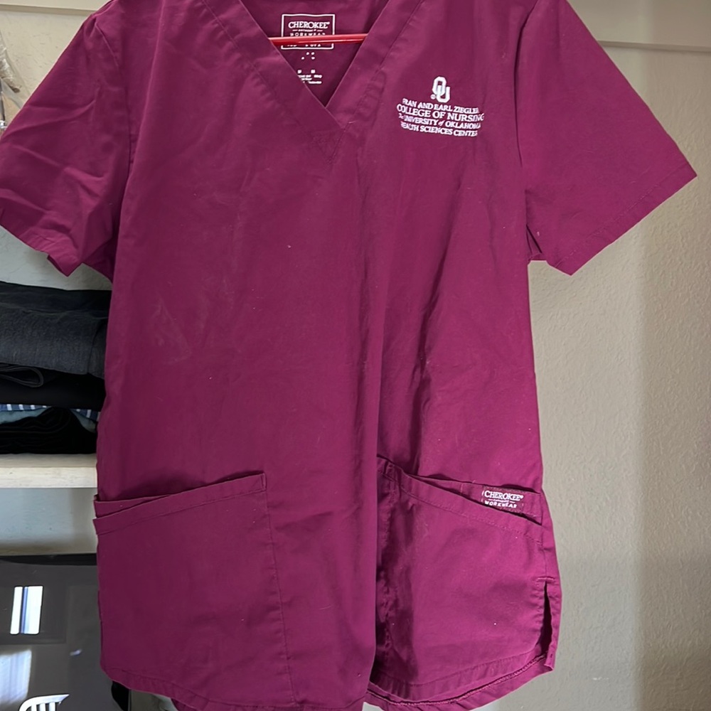 Scrub top